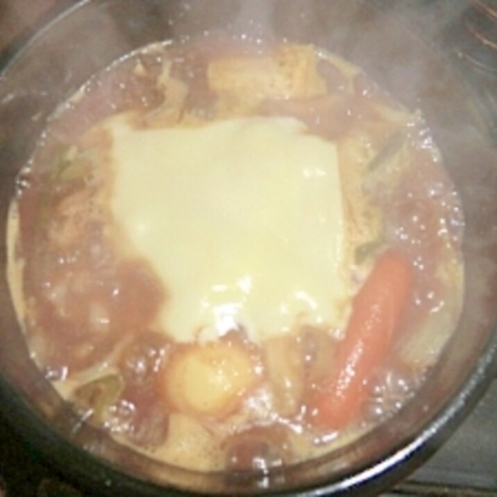カレー鍋の残り汁でチーズカレーうどん